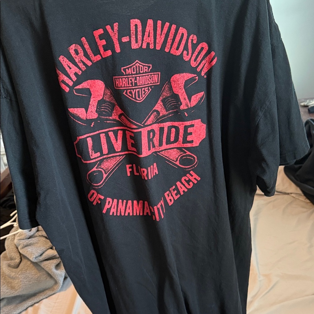 Harley-Davidson Black and Red Motorcycle Tee - Picture 2 of 2